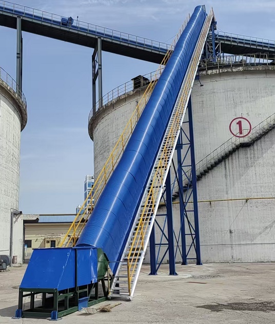 大倾角输送机图片